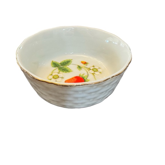 John Wagner & Sons Strawberry Basket Weave Small Bowl Ivyland PA Made in Japan - Picture 4 of 10